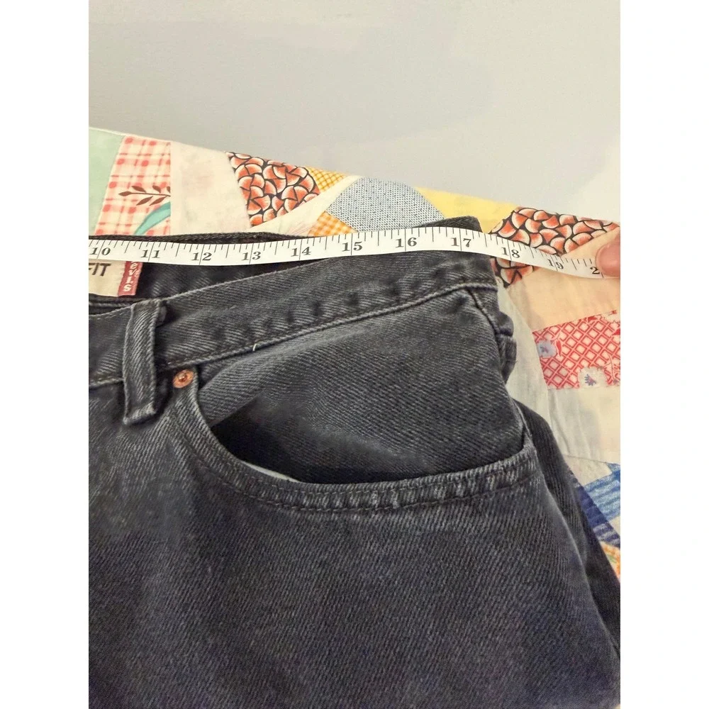 Levis 550 Relaxed Fit Black Denim Jeans Mens 38x30 Tapered Leg 100% Cotton